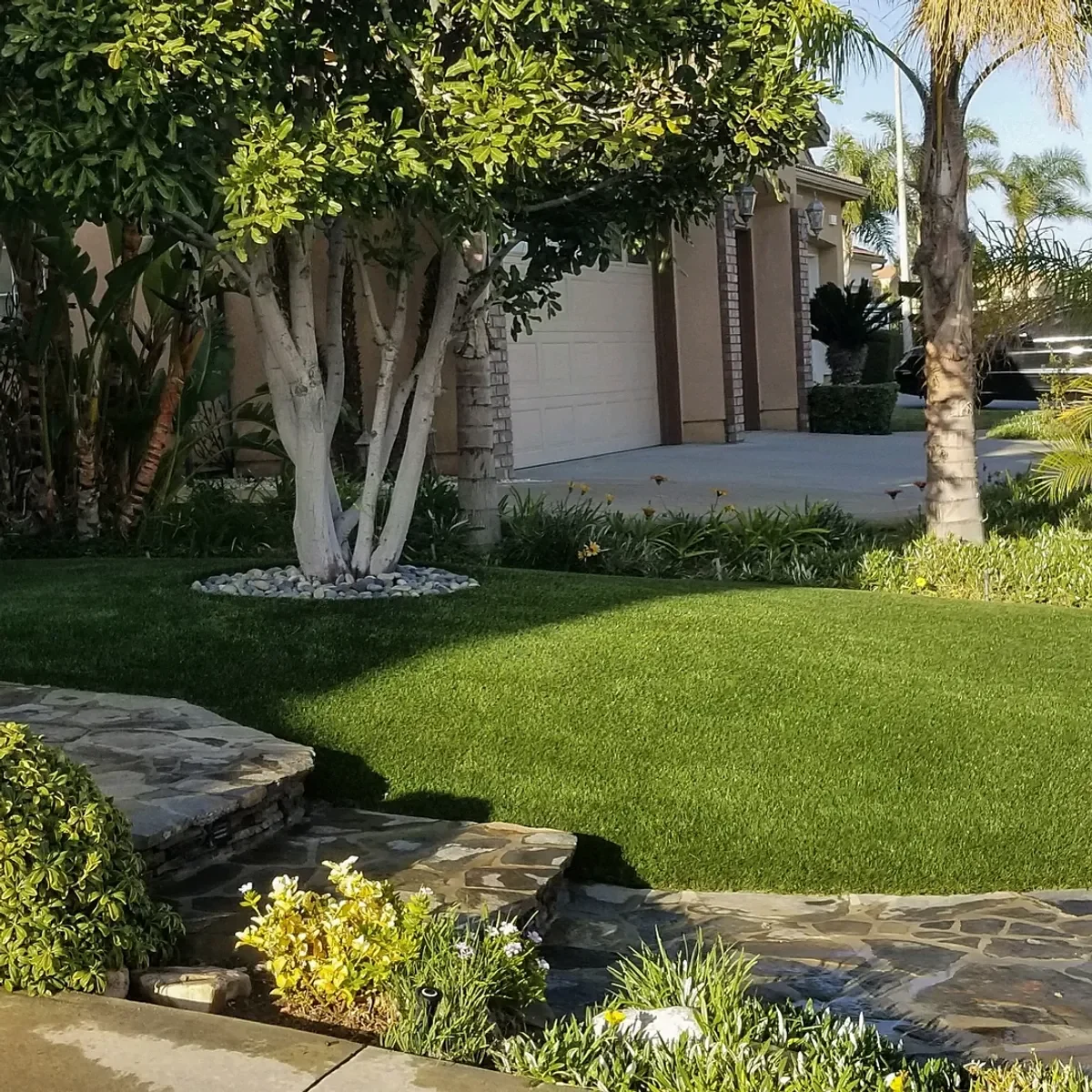 Front yards with artificial turf